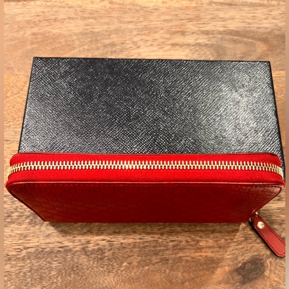 Gucci GG Microguccissima Red Leather Zip Around Long Wallet - Picture 4 of 15
